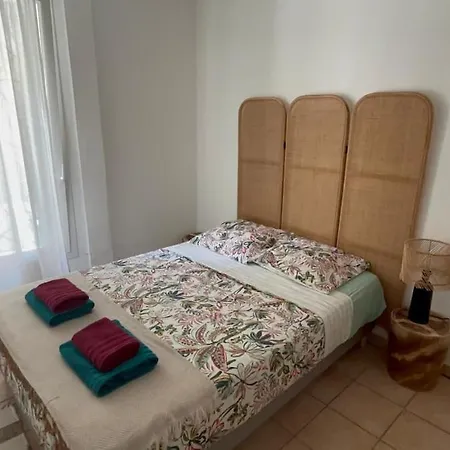Climatise Centre Historique 4 Pers Apartment